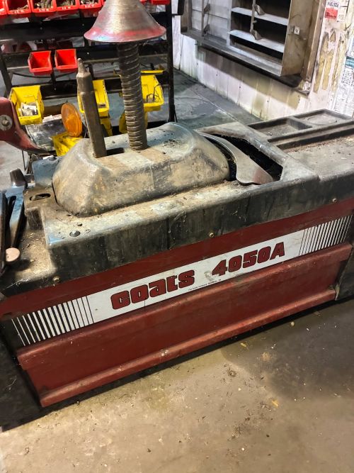 Coats Tire Changer - Image 3